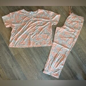 LuLaRoe Dream Floral Pajama Set in Peach and Light Gray